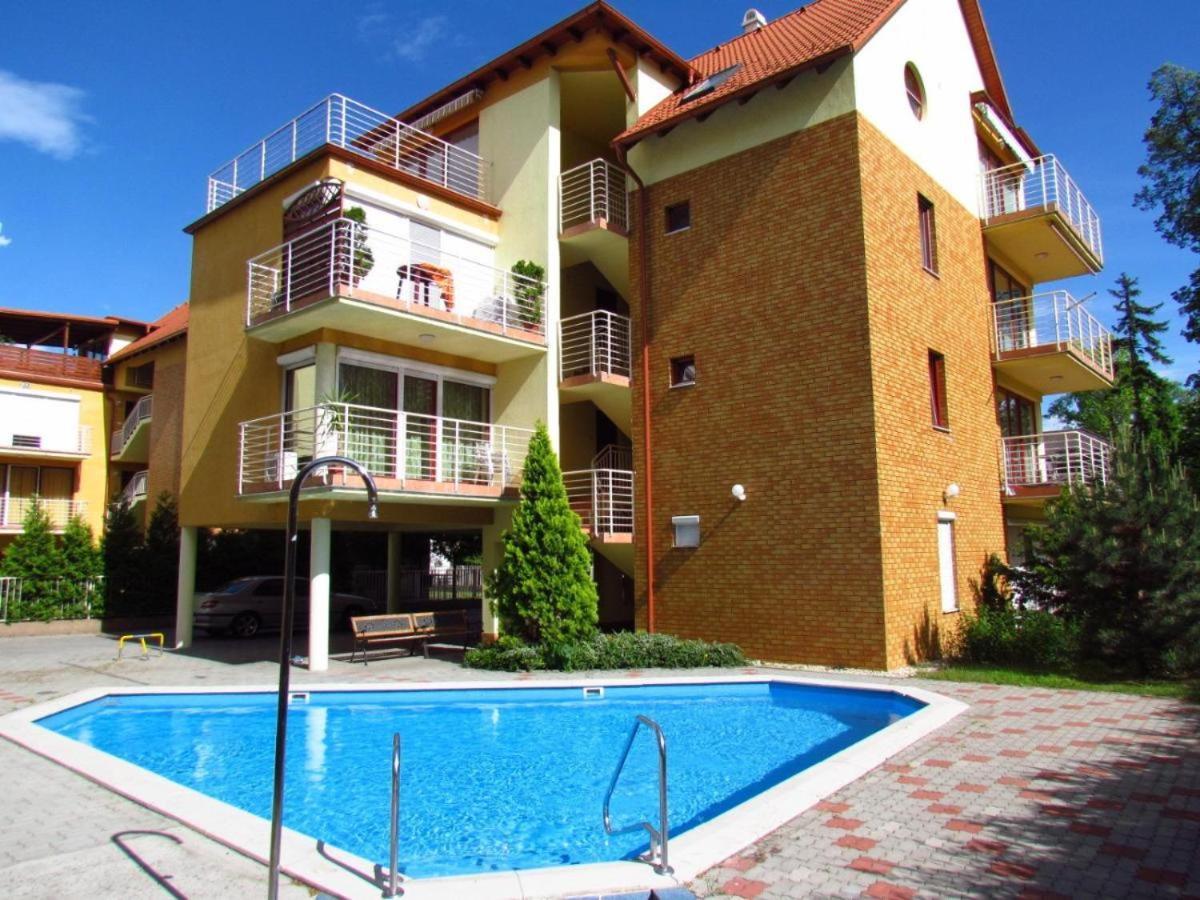 Siófoki Beach Apartman Zewnętrze zdjęcie