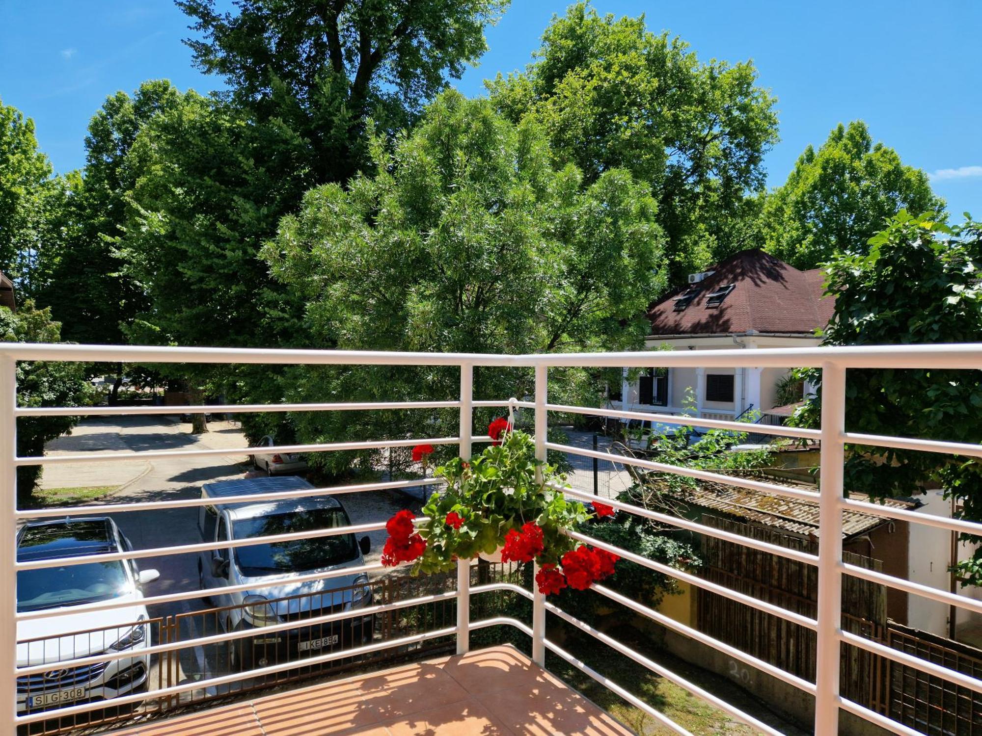 Siófoki Beach Apartman Zewnętrze zdjęcie